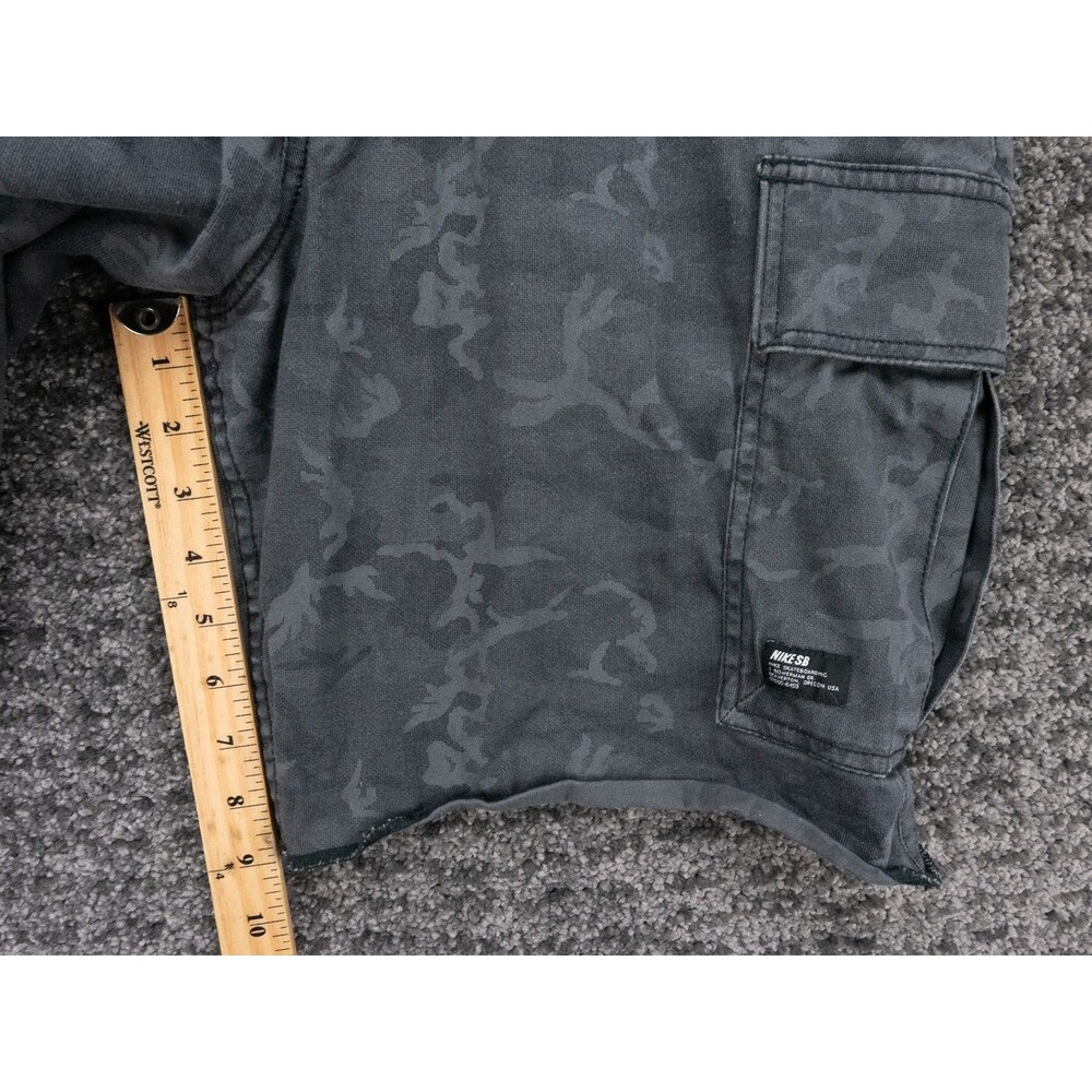 Nike SB Shorts Mens 36 Gray Camo Cargo Stretch Canvas Skateboard Army Outdoor - Picture 11 of 15